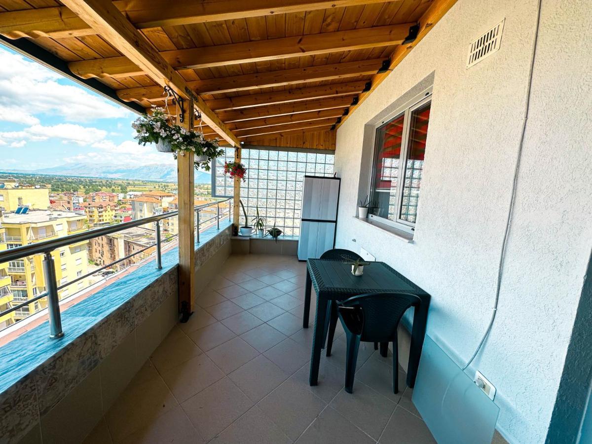 Cozy Elegance Above Korca Apartman Kültér fotó