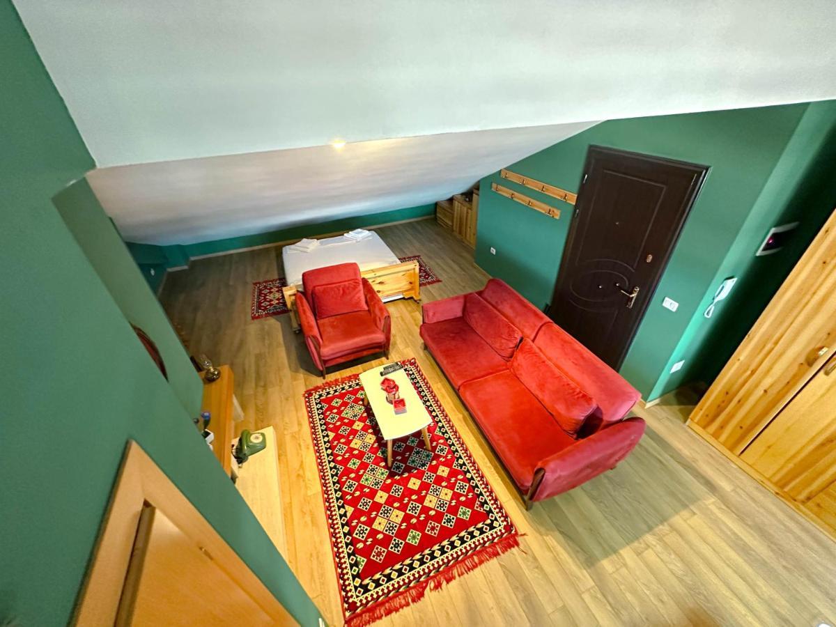 Cozy Elegance Above Korca Apartman Kültér fotó